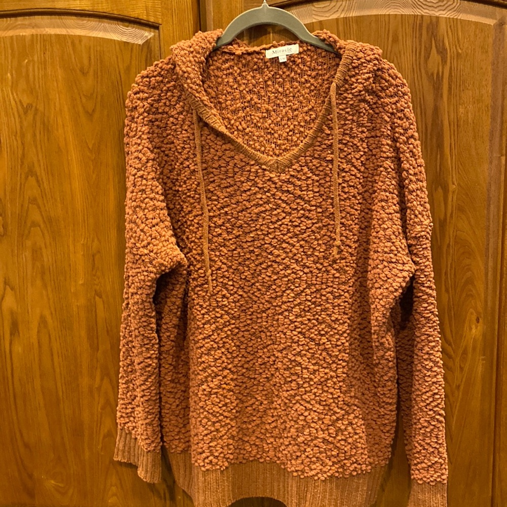 Miracle Women's Sweater in Rust